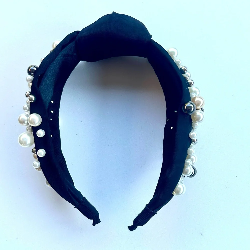 Elegant Black Pearl-Embellished Headband